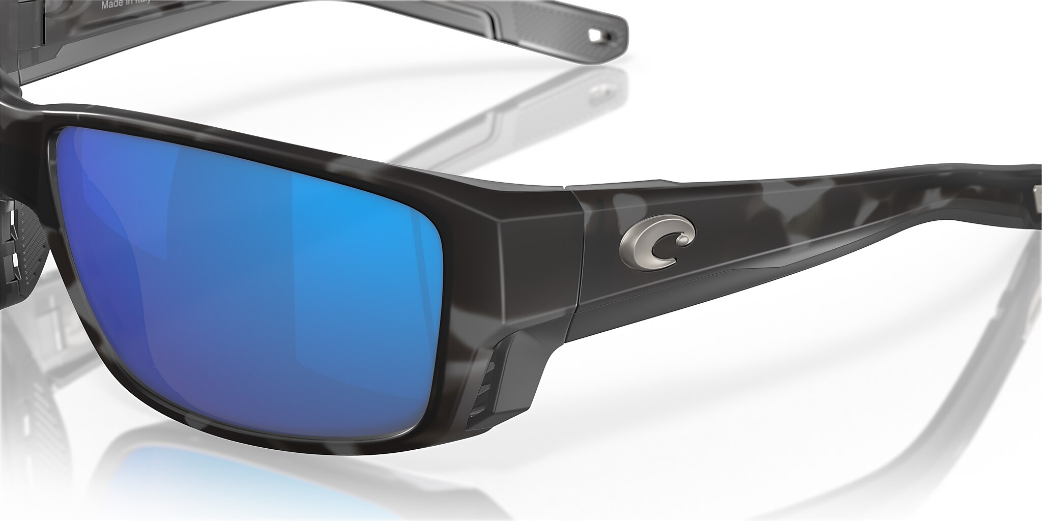 Tuna Alley PRO Polarized Sunglasses in Blue Mirror | Costa Del Mar®